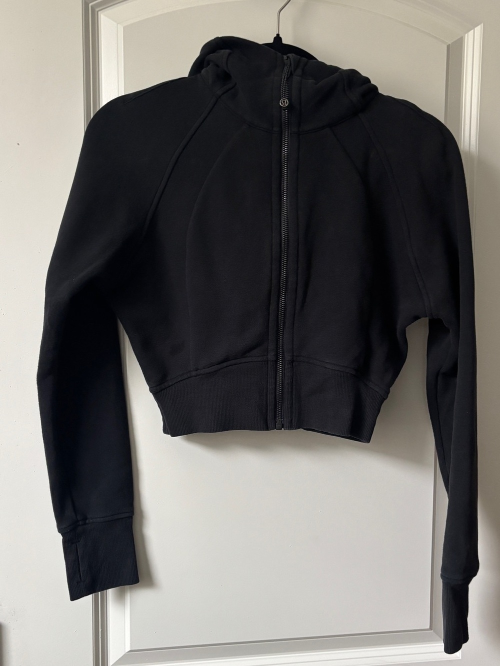 Black cropped lululemon Women's Zip-Front Hooded Sweatshirt